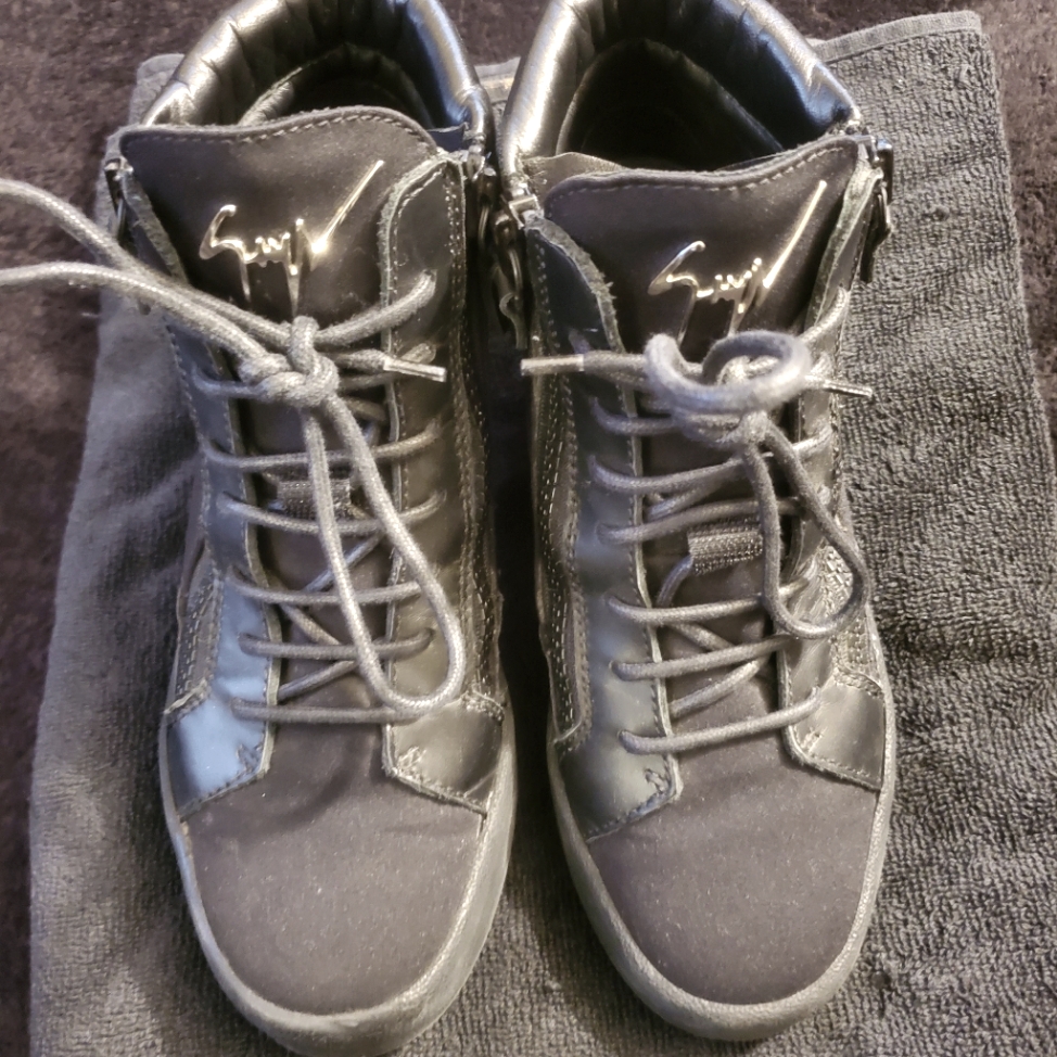Giuseppe Zanotti Giuseppe Zanotti